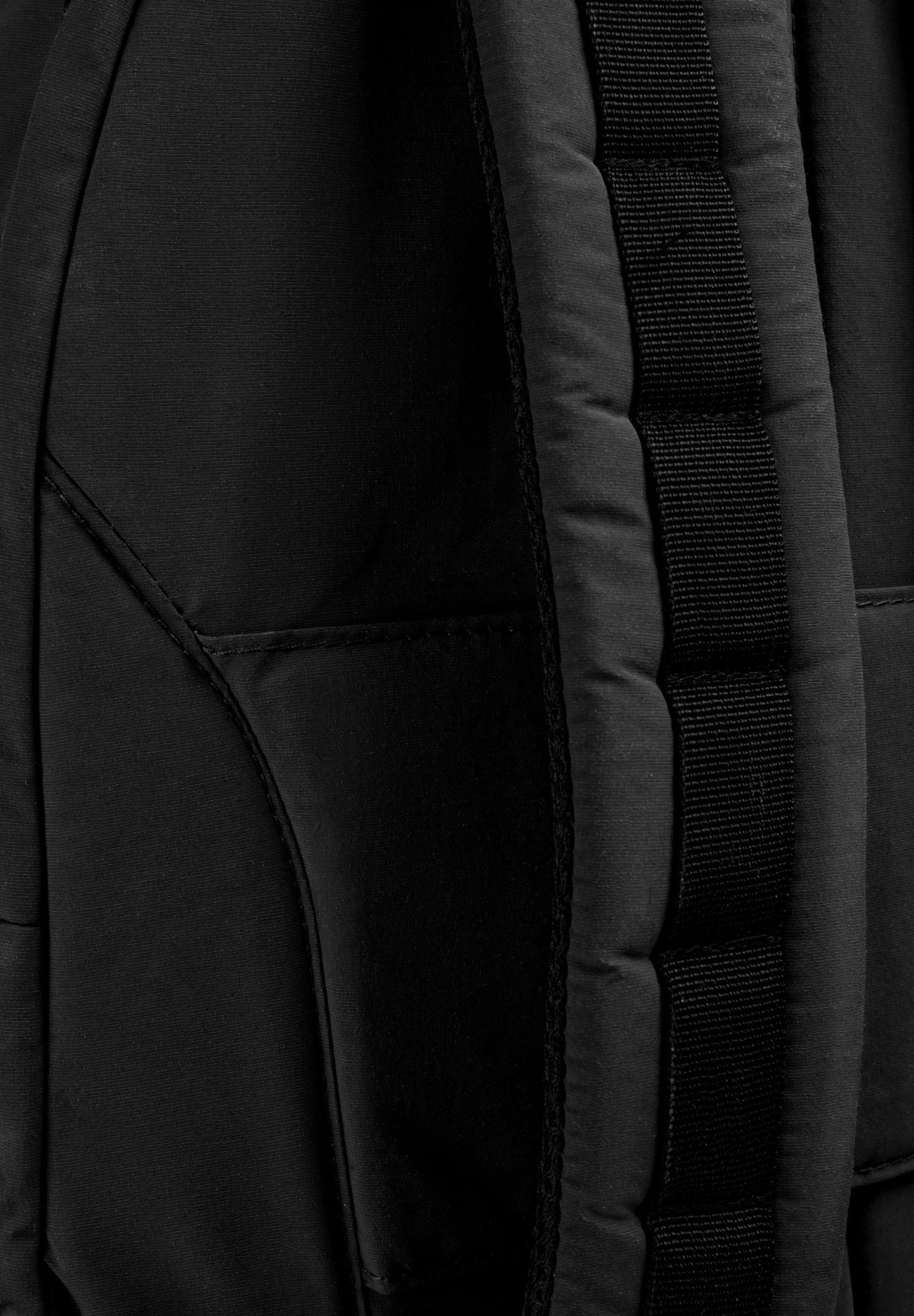 MOCHILA TÉCNICA COM BOLSO