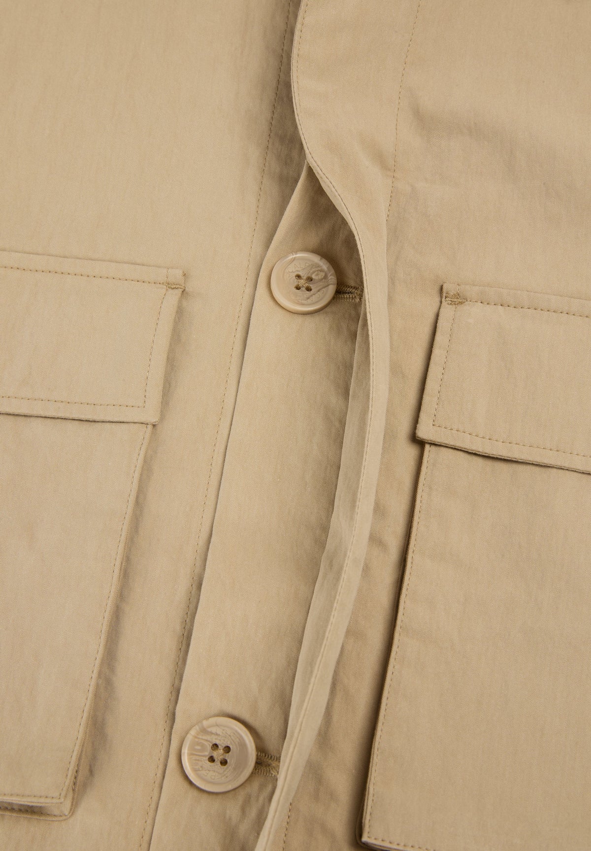 CAMISA COMPRIDA TÉCNICA COM BOLSOS