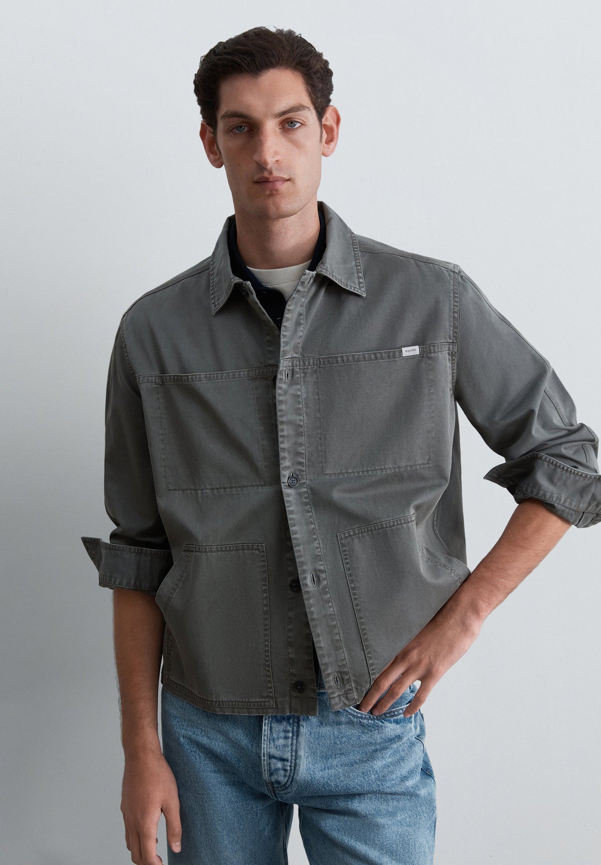 CAMISA COMPRIDA MILITAR COM BOLSOS