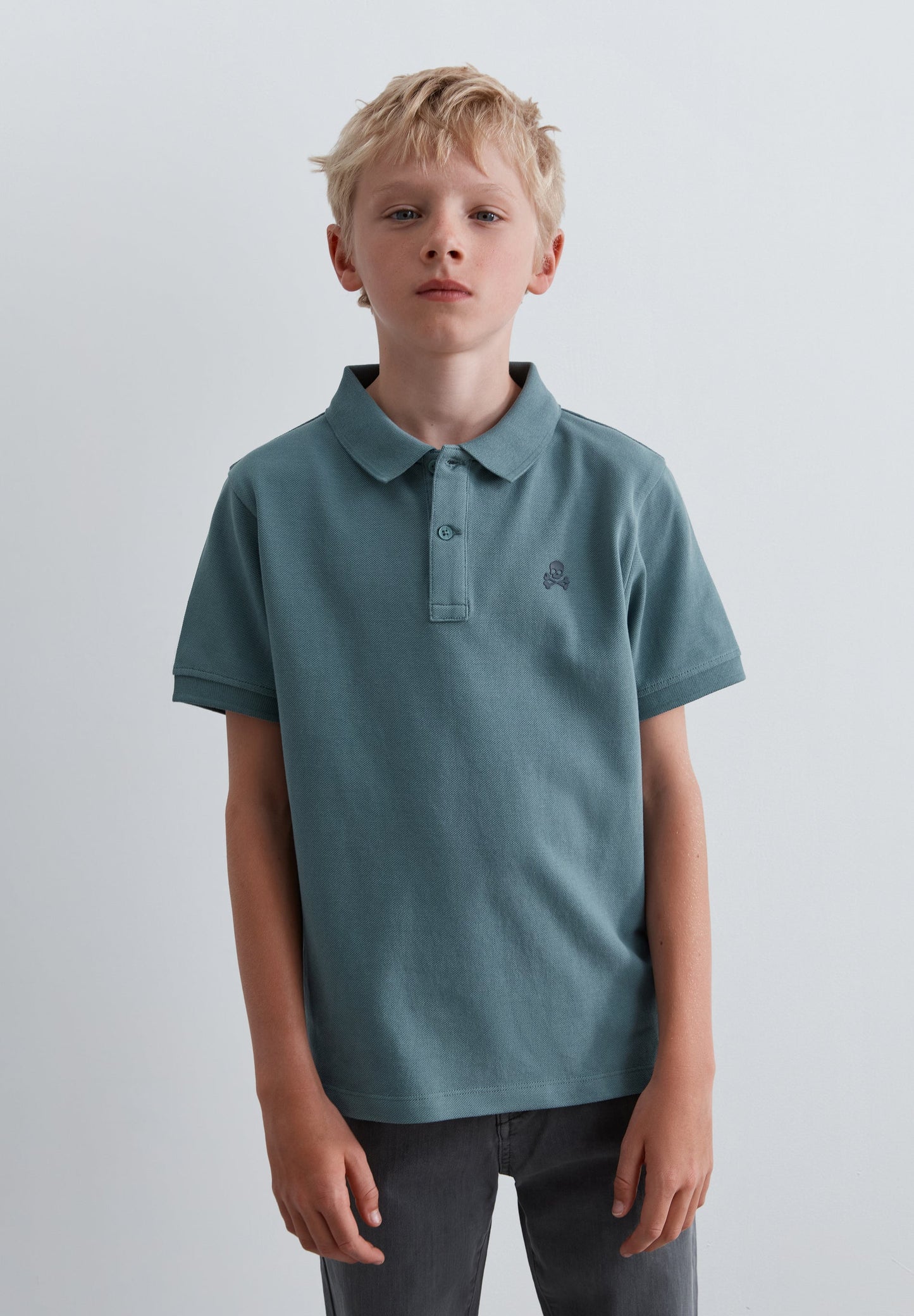 CAMISA POLO BÁSICA COM SKULL