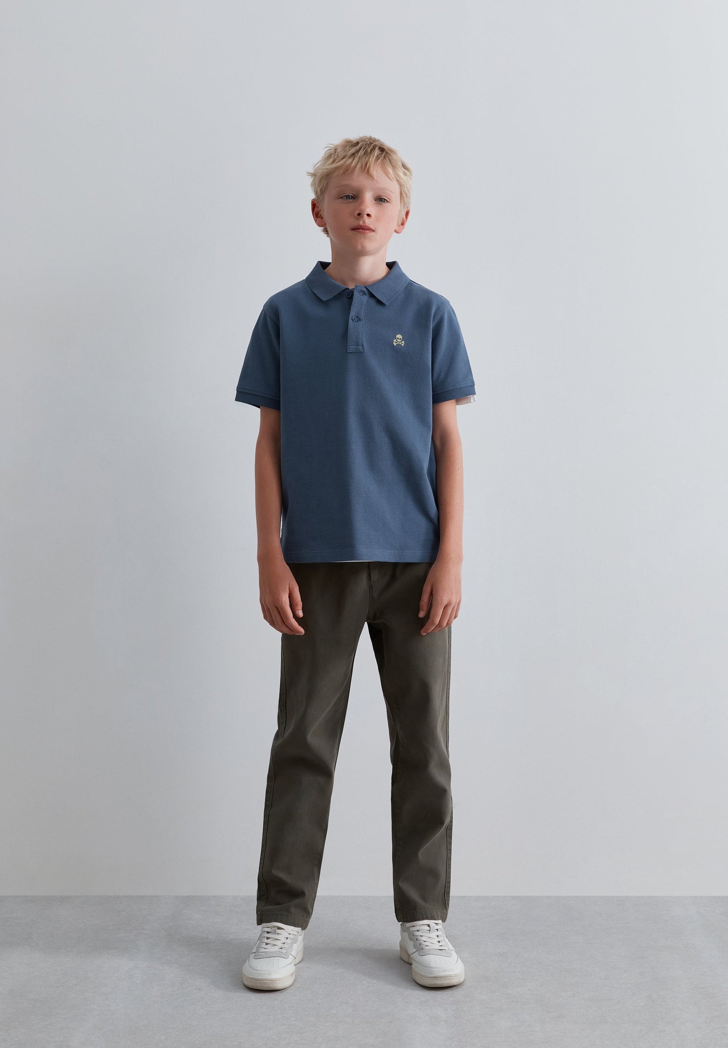 CAMISA POLO BÁSICA COM SKULL