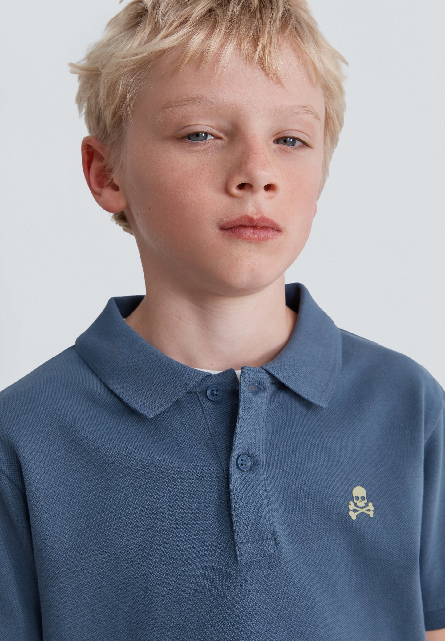 CAMISA POLO BÁSICA COM SKULL