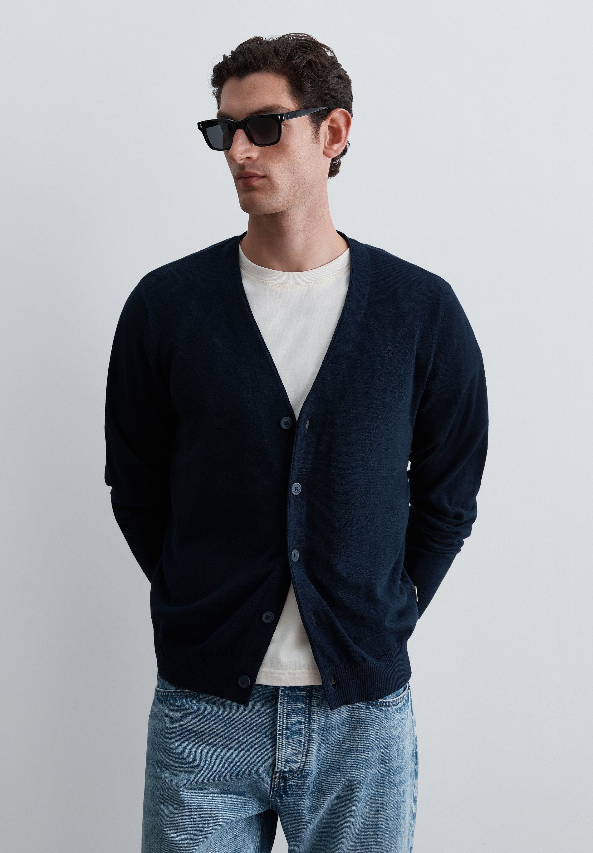 CARDIGAN COM SKULL NO TOM
