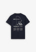 T-SHIRT COM PADRÃO ATRÁS EM CONTRASTE