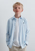 CAMISA DE RISCAS COM LOGO A CONTRASTAR
