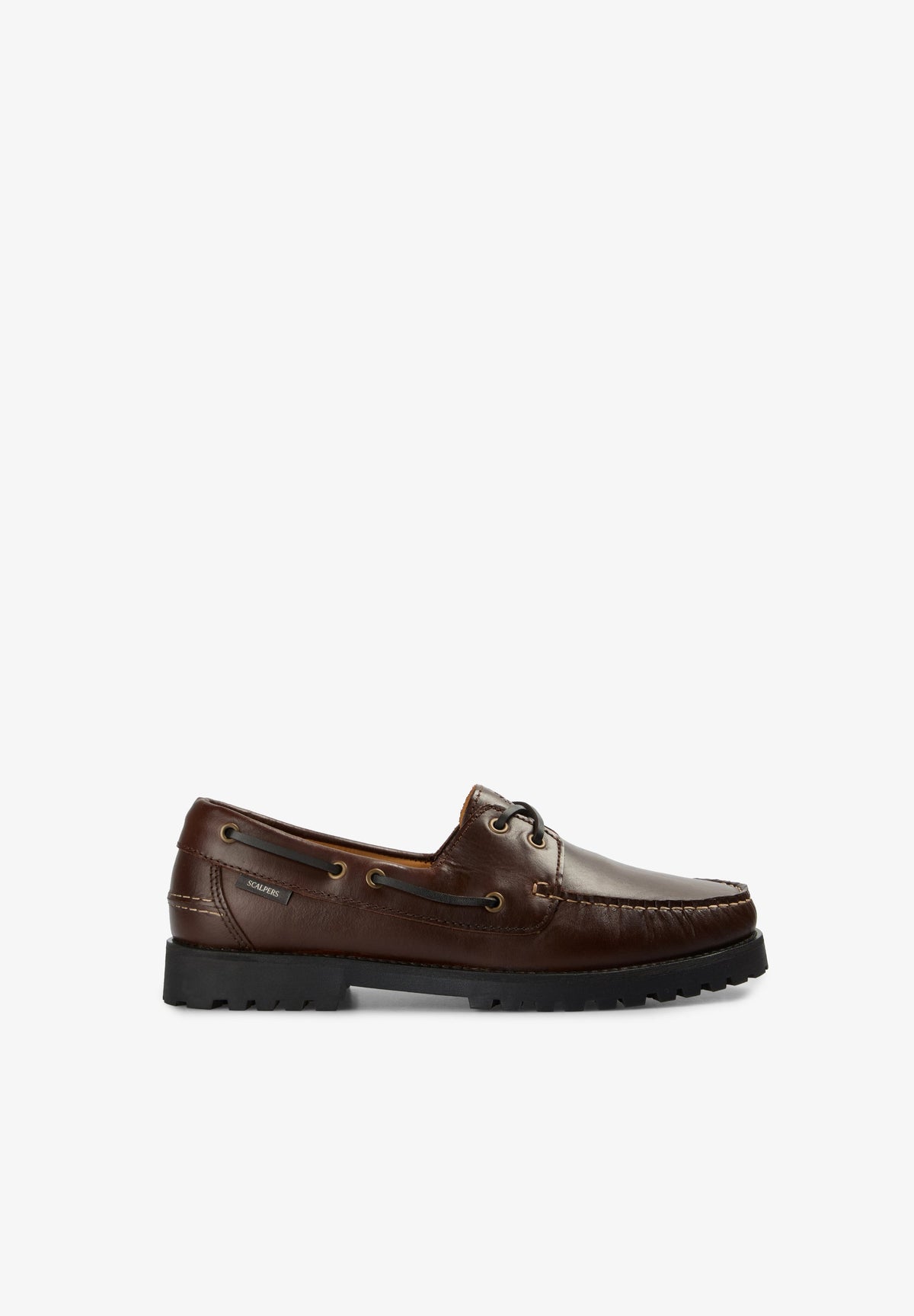 SAPATOS DE VELA EM PELE COM COSTURAS