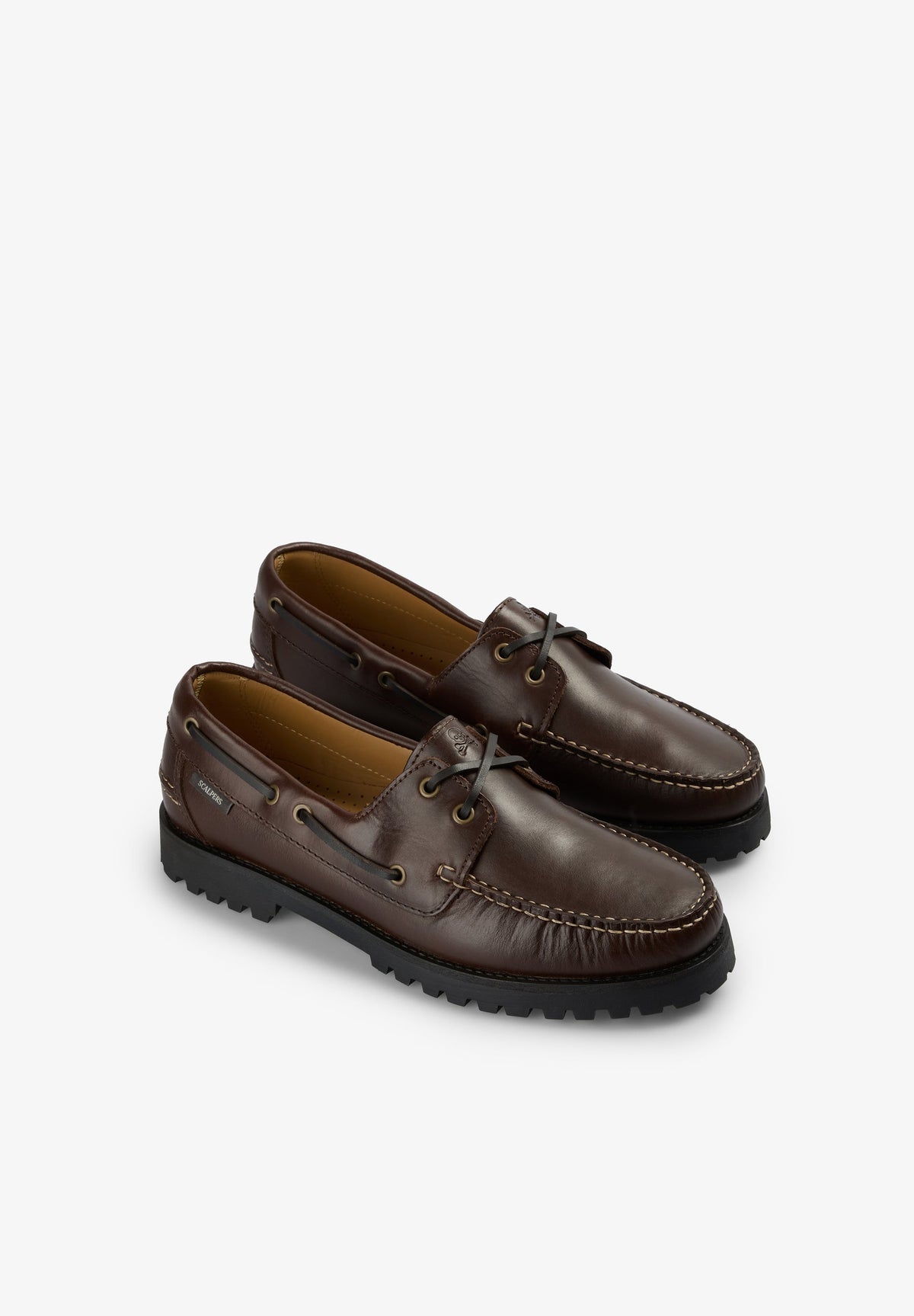 SAPATOS DE VELA EM PELE COM COSTURAS