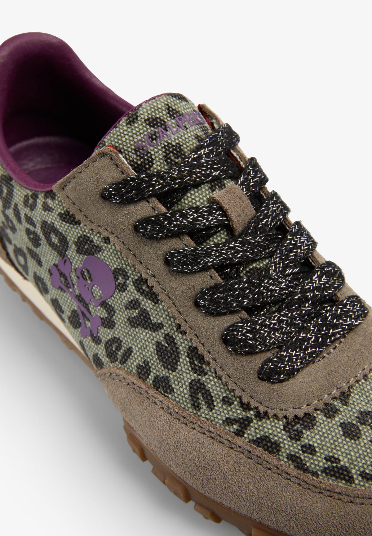 SAPATILHAS COM ESTAMPADO ANIMAL