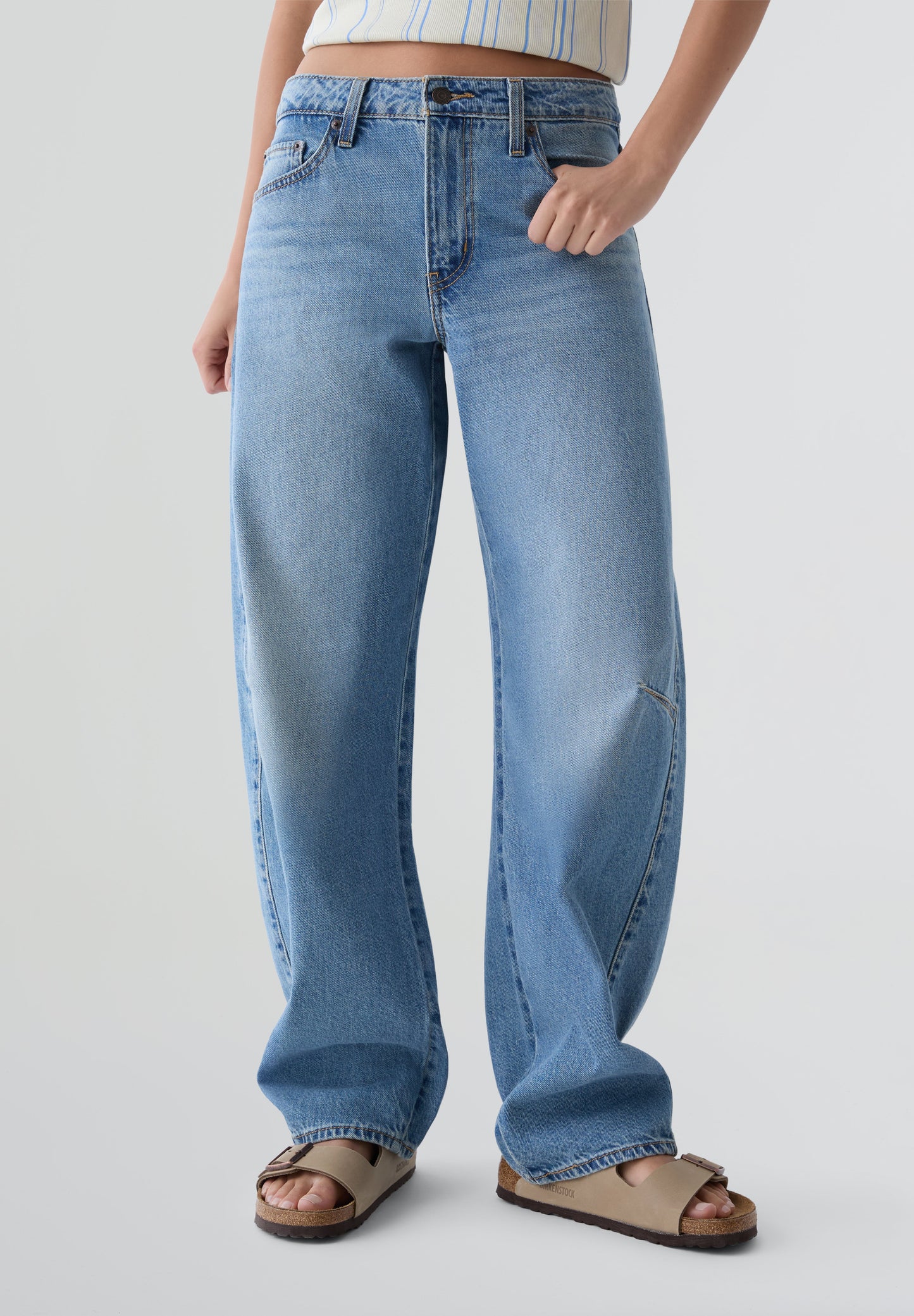 LEVIS | CALÇAS DENIM BAGGY DAD BARREL MULHER
