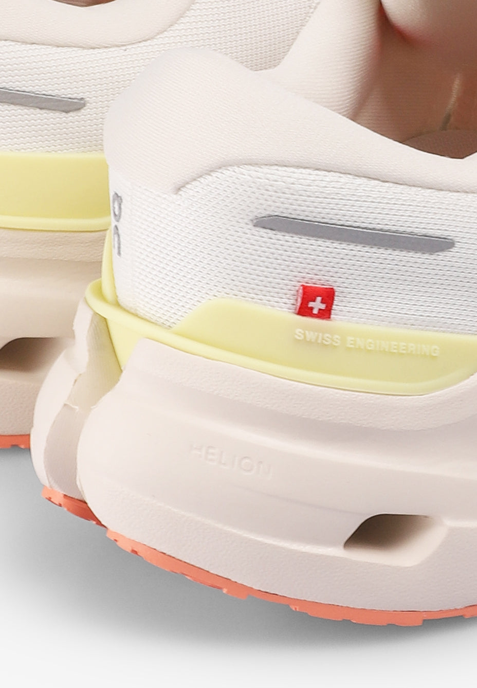 ON | SAPATILHAS CLOUDRUNNER 3 DE MULHER