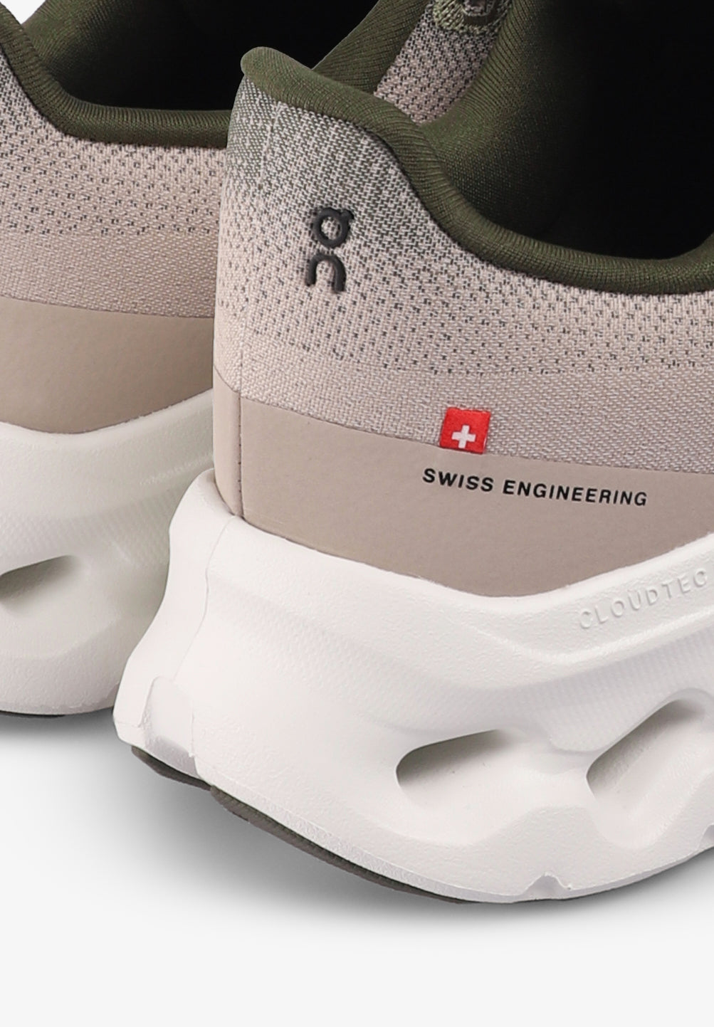 ON | SAPATILHAS CLOUDTILT DE HOMEM