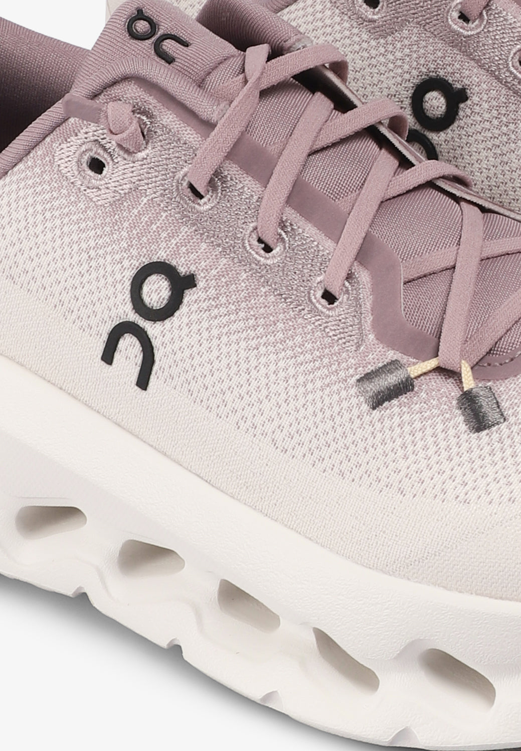 ON-RUNNING | CLOUDTILT