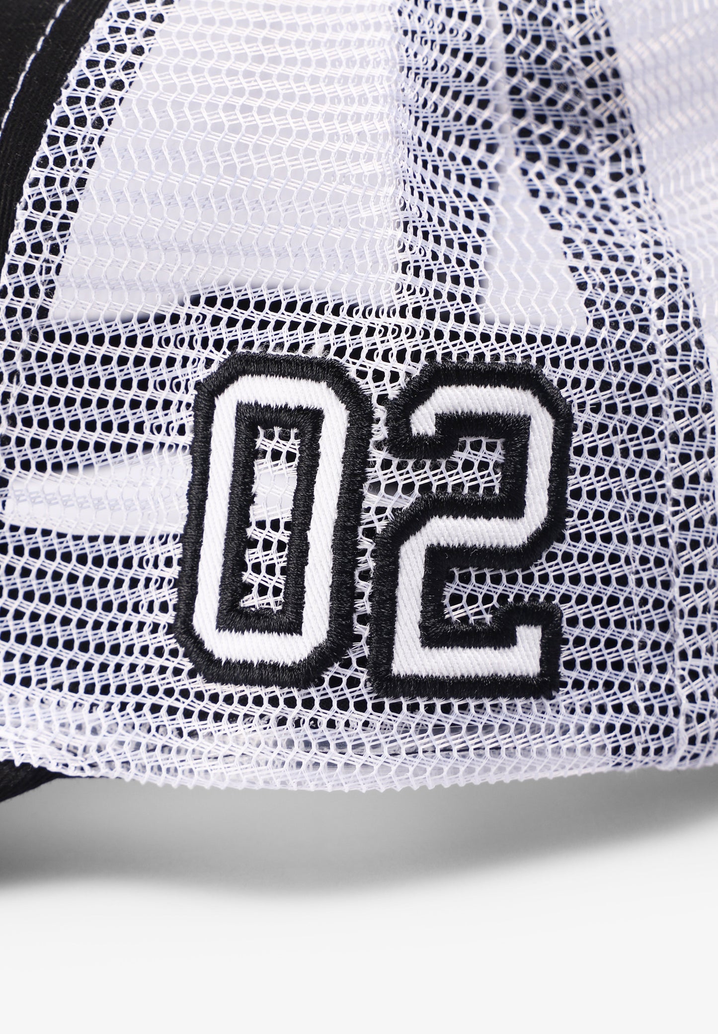 TWOJEYS | ICON TRUCKER