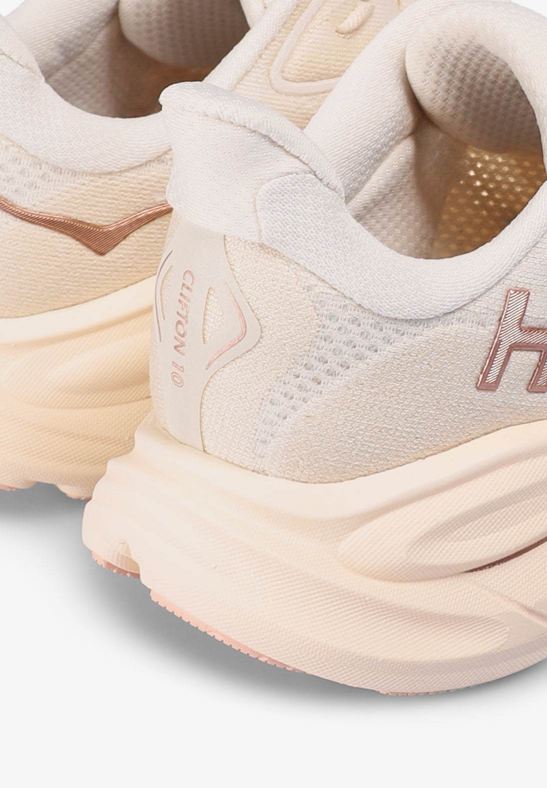 HOKA | SAPATILHAS CLIFTON 10 DE MULHER