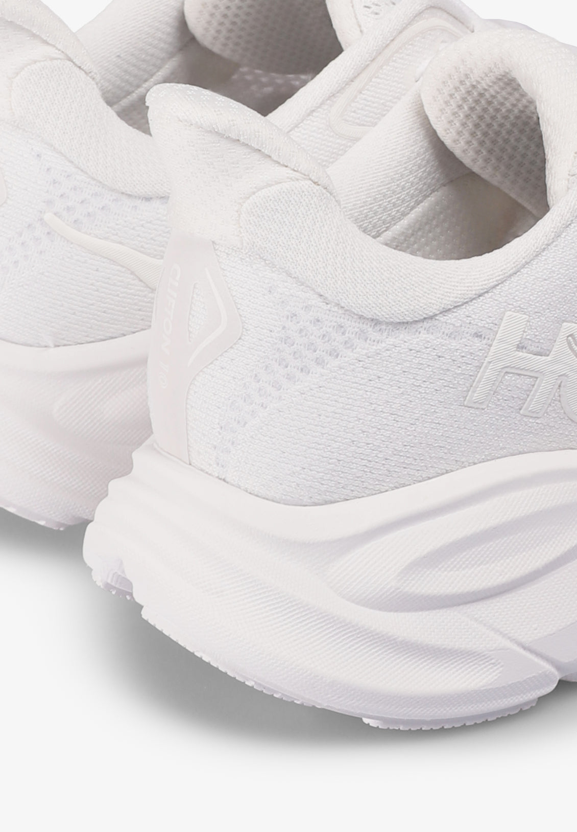 HOKA | SAPATILHAS CLIFTON 10 DE MULHER