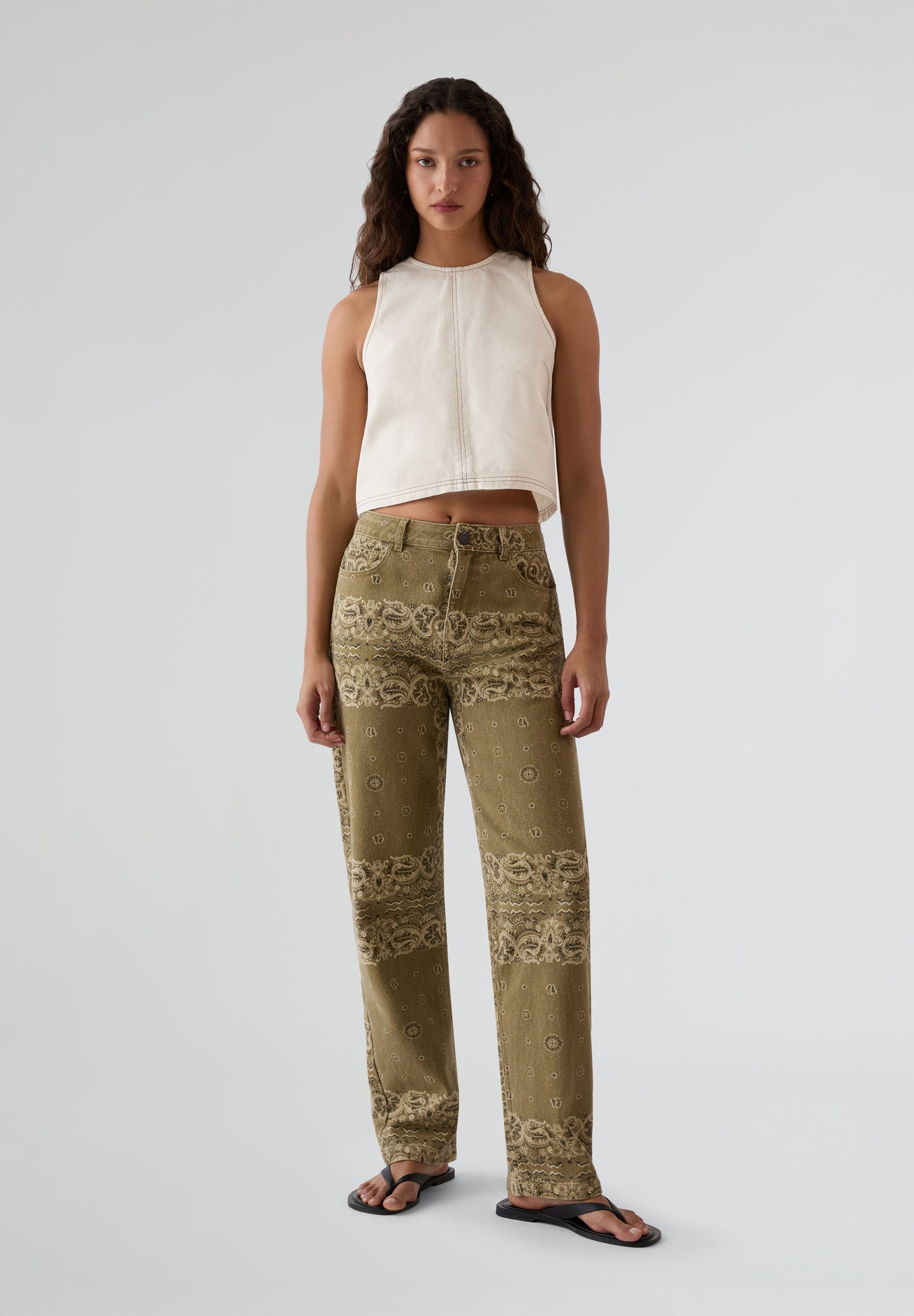 THE NEW SOCIETY | CALÇAS WATERLILY