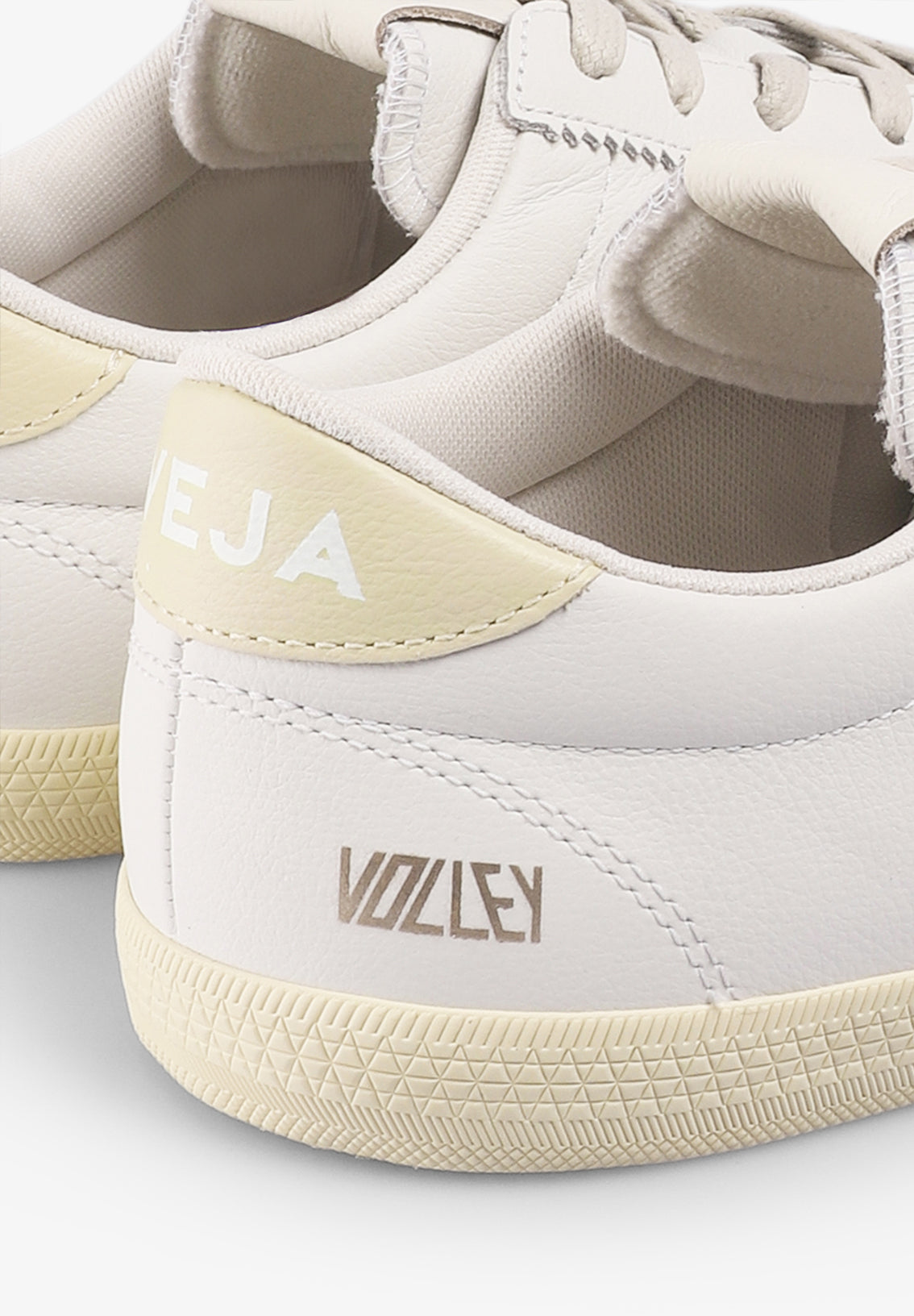 VEJA | VOLLEY SIGNATURE