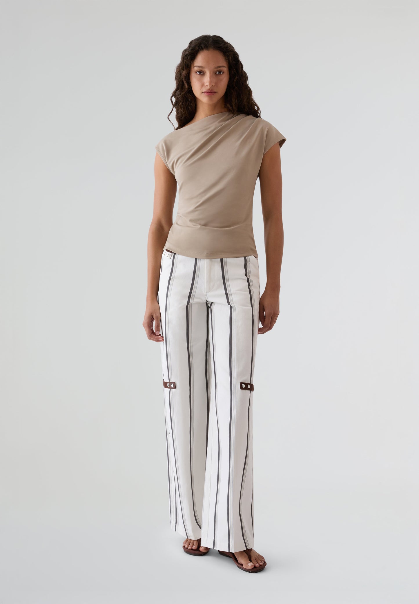 SELECTED | TOP MOLLY