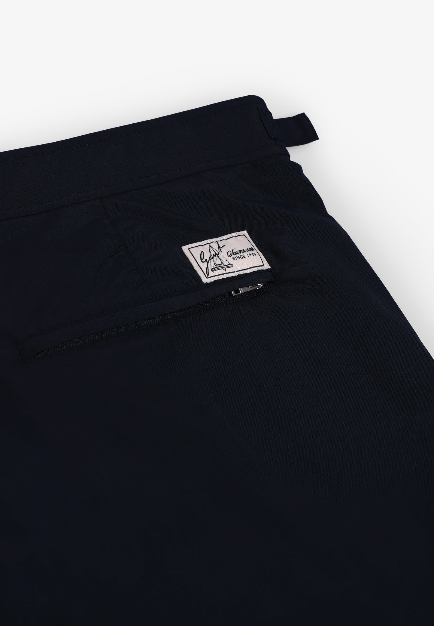 GANT | FITTED SWIM SHORTS
