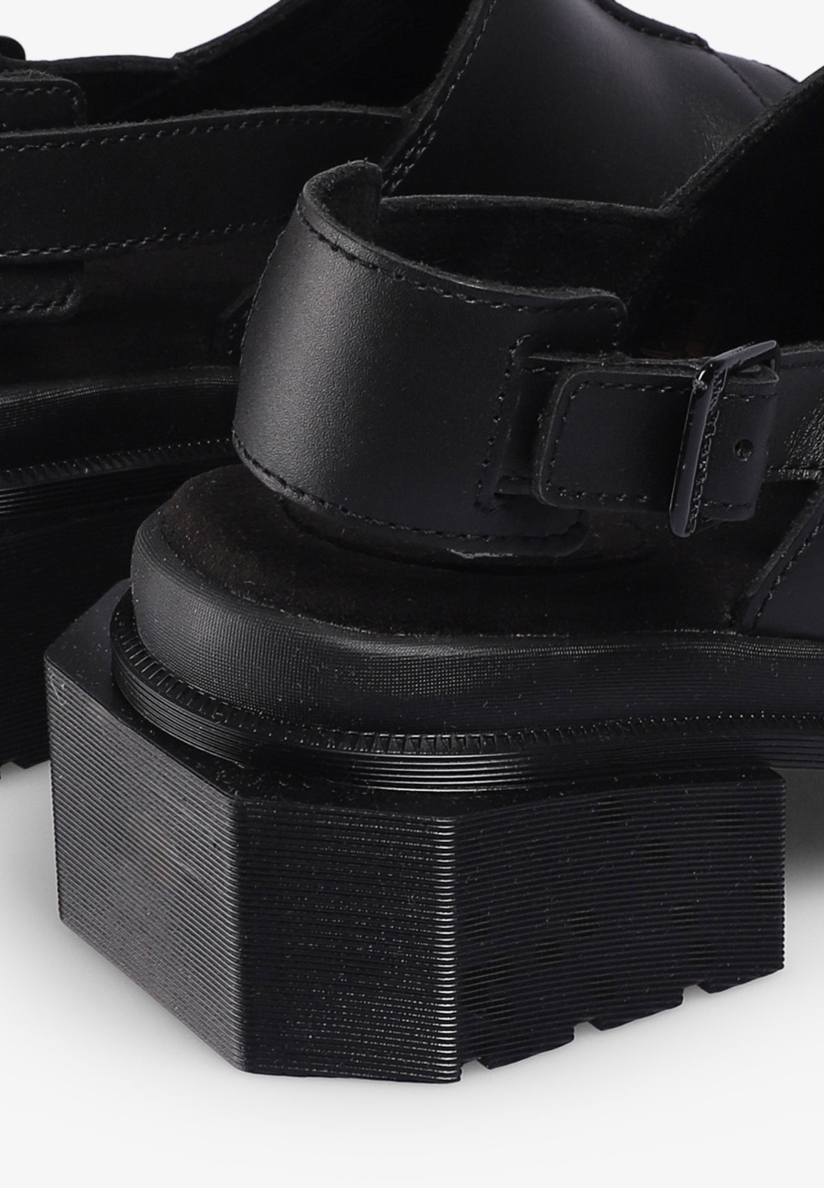 DR MARTENS | SANDÁLIAS MAYBOLE DE MULHER