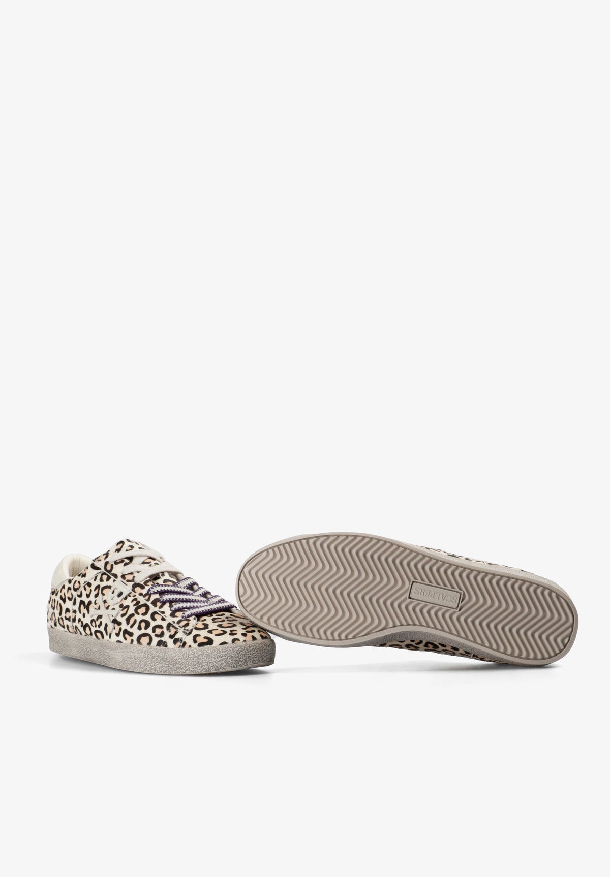 SAPATILHAS COM ESTAMPADO ANIMAL E PORMENOR DE CORDÕES