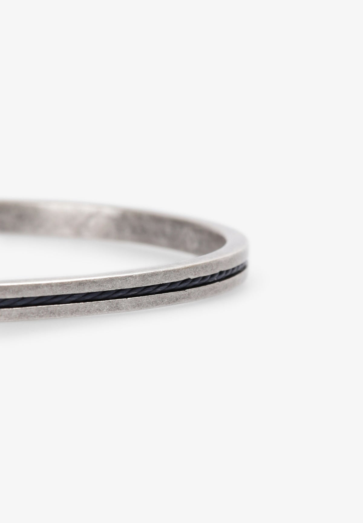PULSEIRA METÁLICA COM CORDÃO