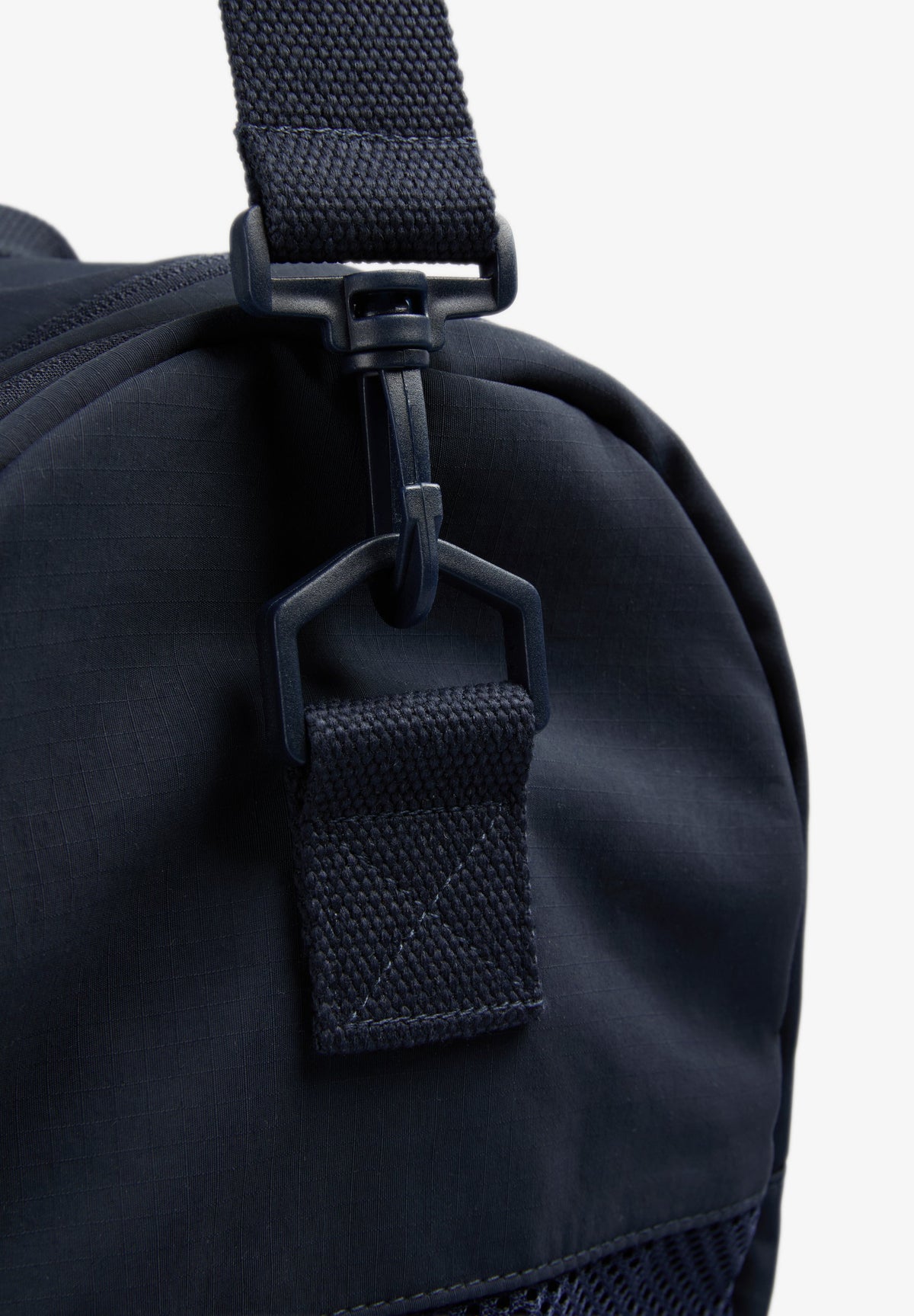 BOLSA DESPORTIVA TIPO DUFFLE