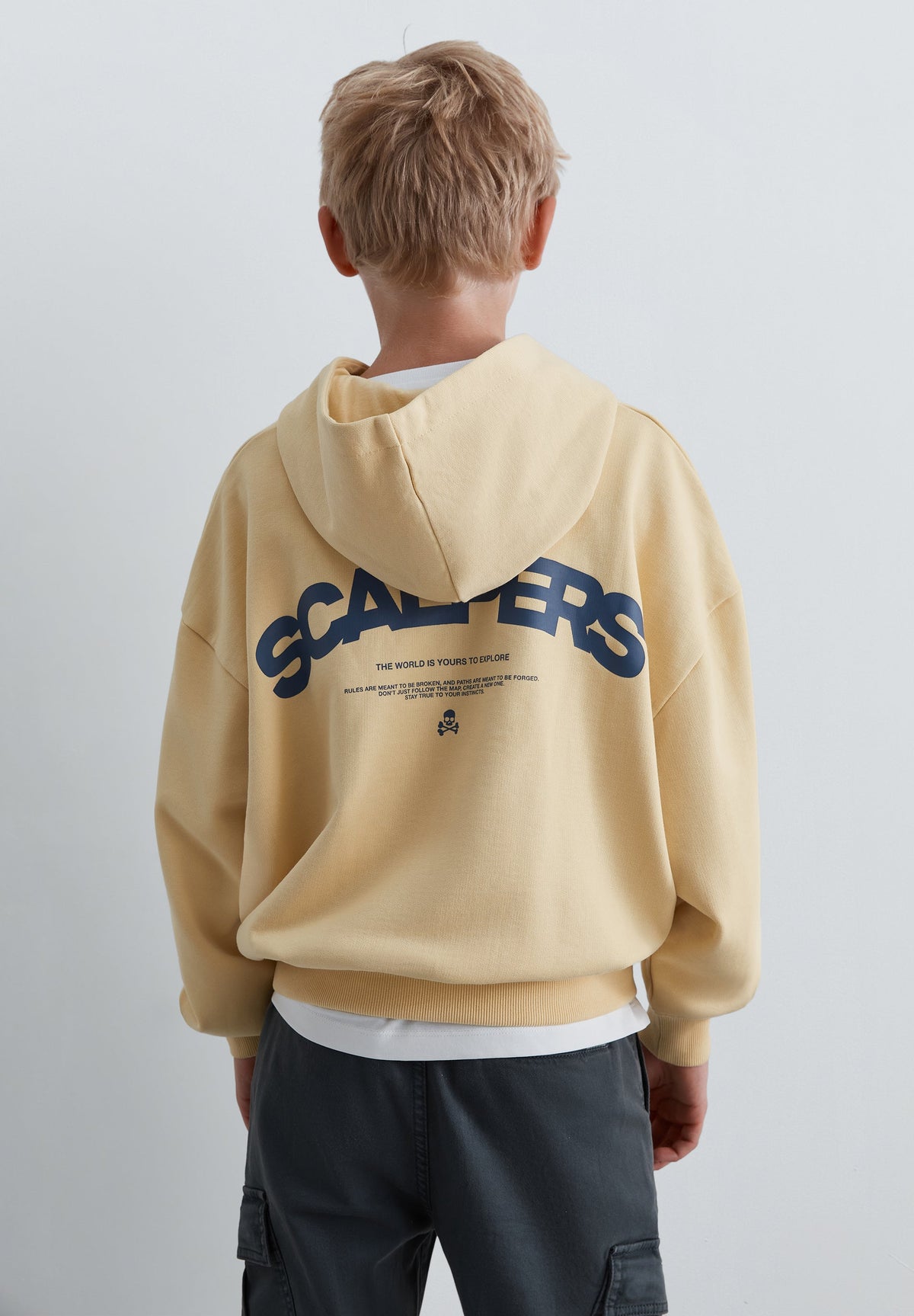SWEATSHIRT BOXY COM LOGÓTIPO ATRÁS