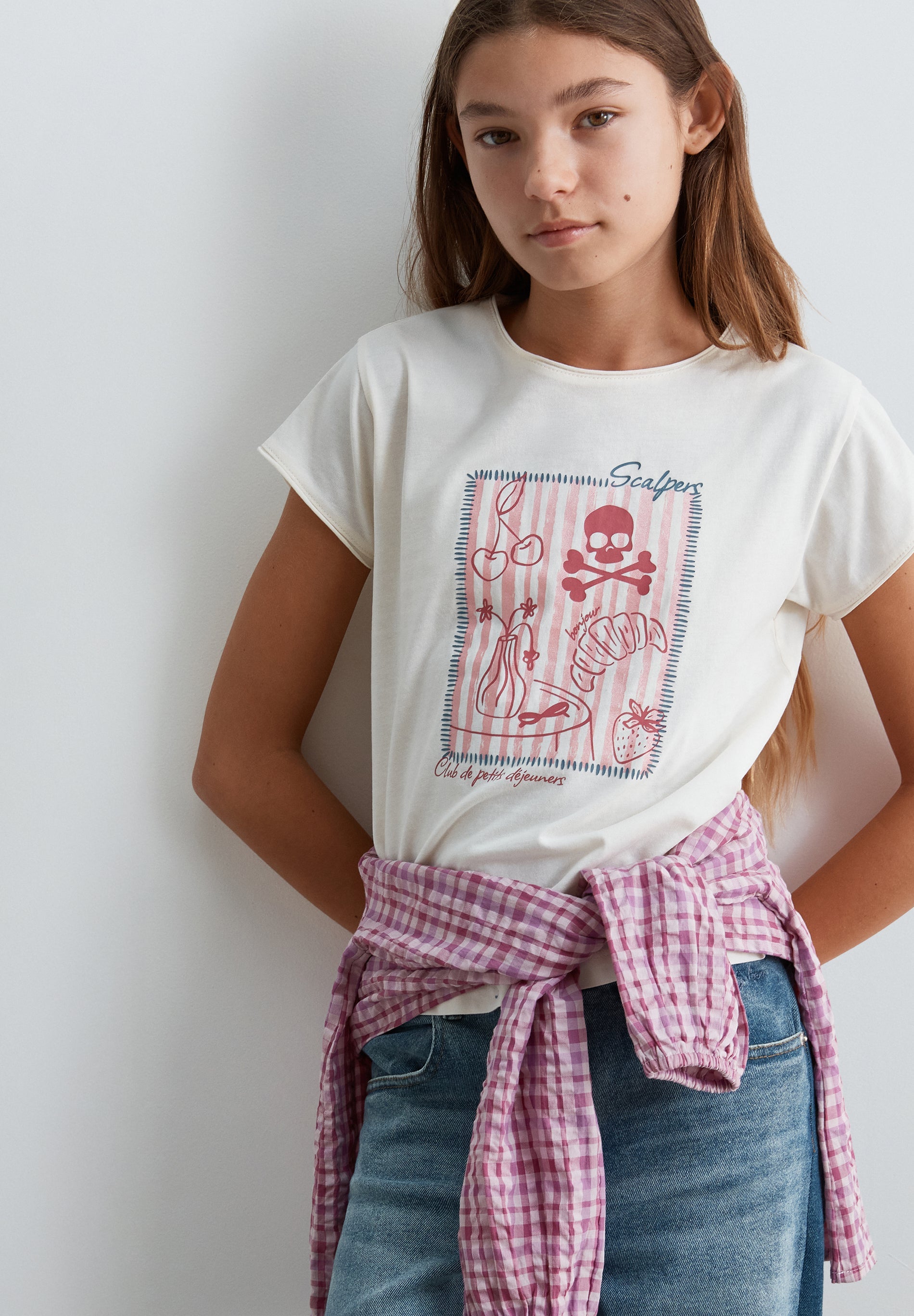 T-SHIRT COM PADRÃO RELAXED FIT