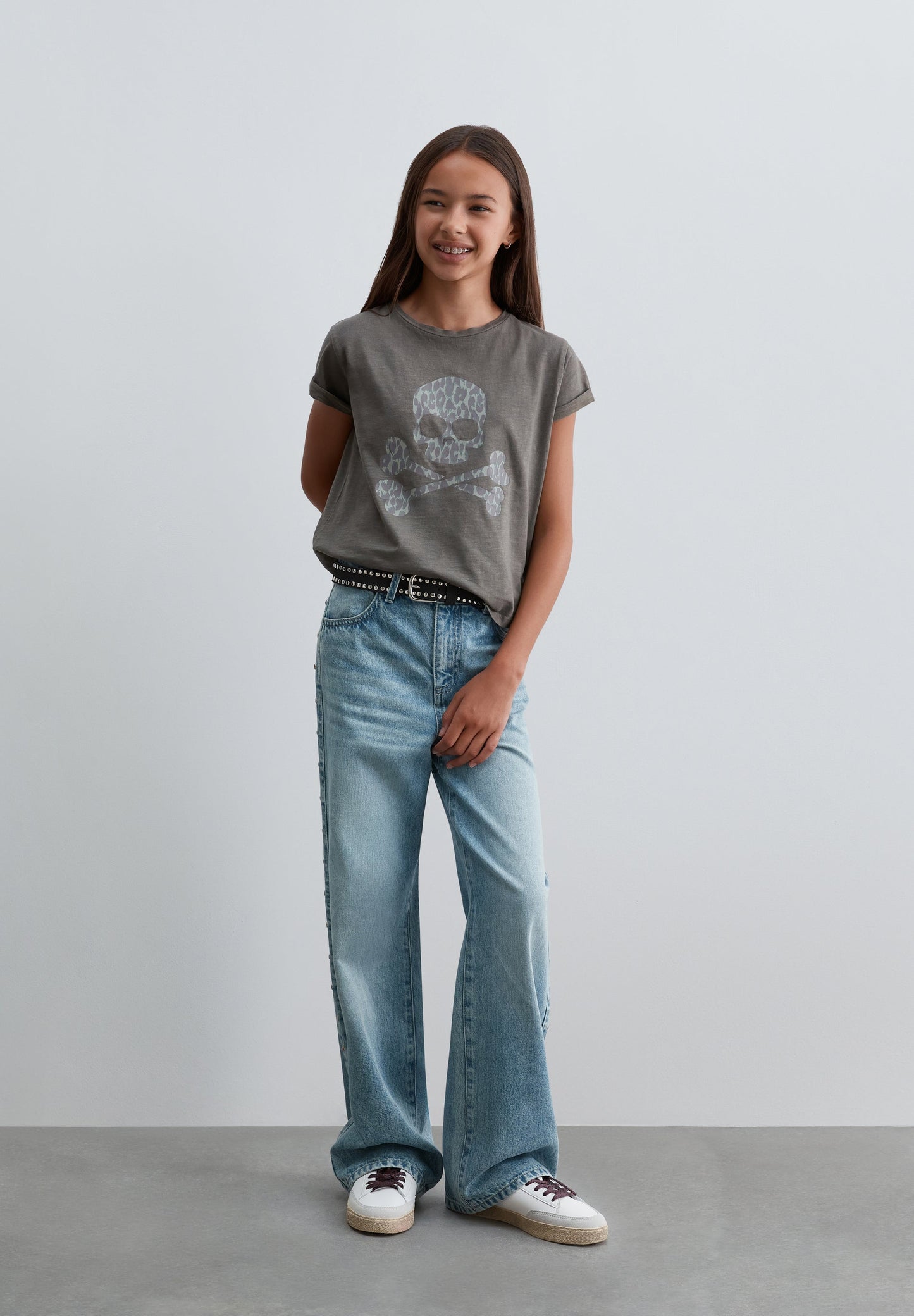T-SHIRT COM SKULL E ESTAMPADO ANIMAL