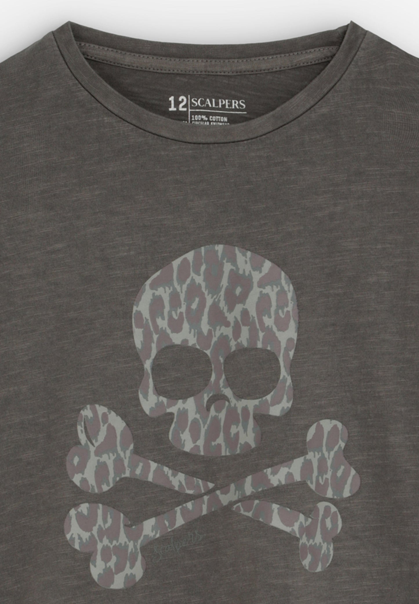T-SHIRT COM SKULL E ESTAMPADO ANIMAL