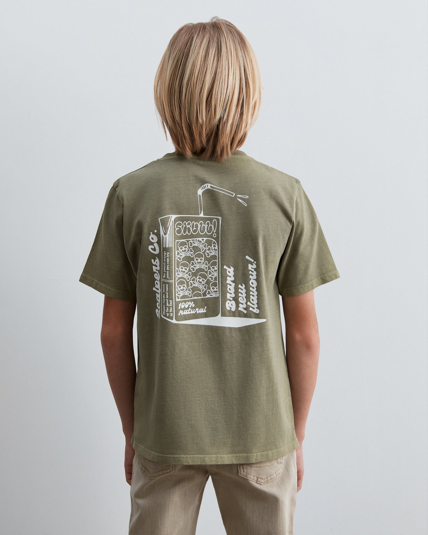 T-SHIRT COM PADRÃO EM CONTRASTE