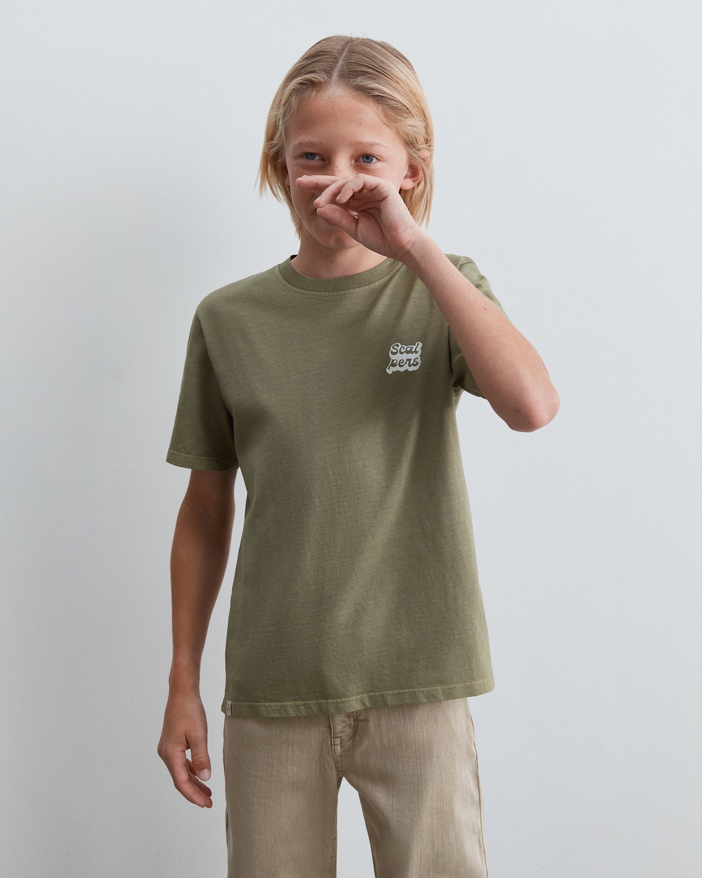 T-SHIRT COM PADRÃO EM CONTRASTE