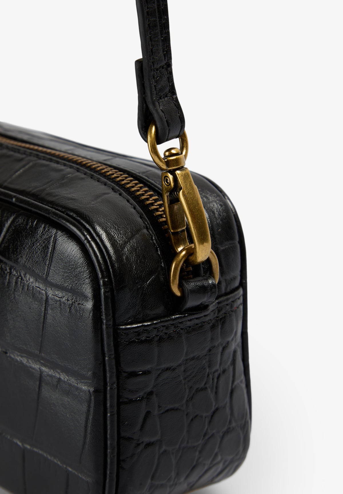 BOLSA BAGUETTE EM PELE