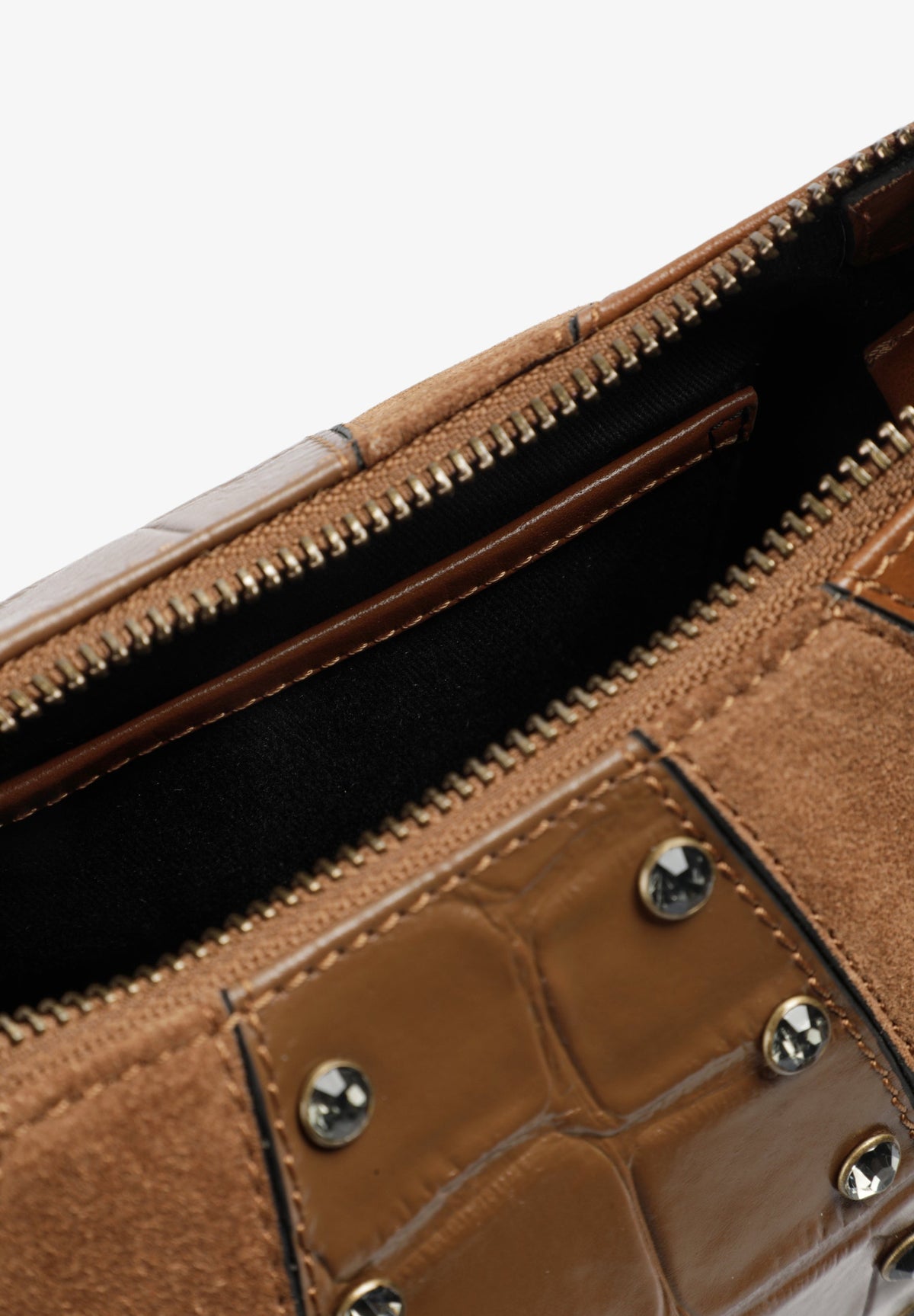 BOLSA COMBINADA COM TACHAS