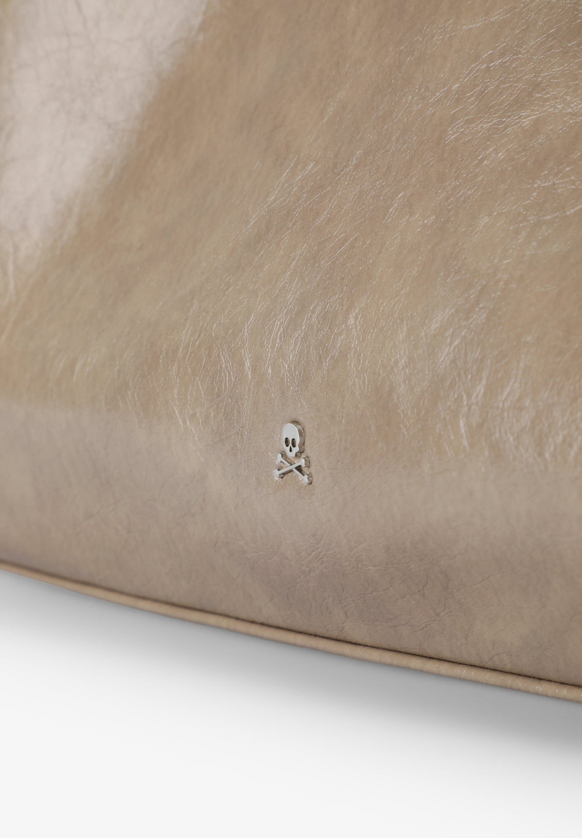 BOLSA MÉDIA EFEITO DE PELE COM FECHO FRANCIDO