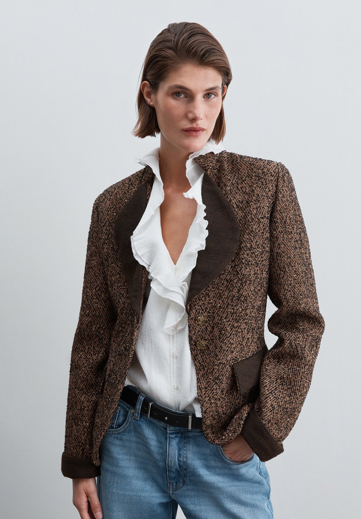 BLAZER COM LAPELAS E FIO METALIZADO
