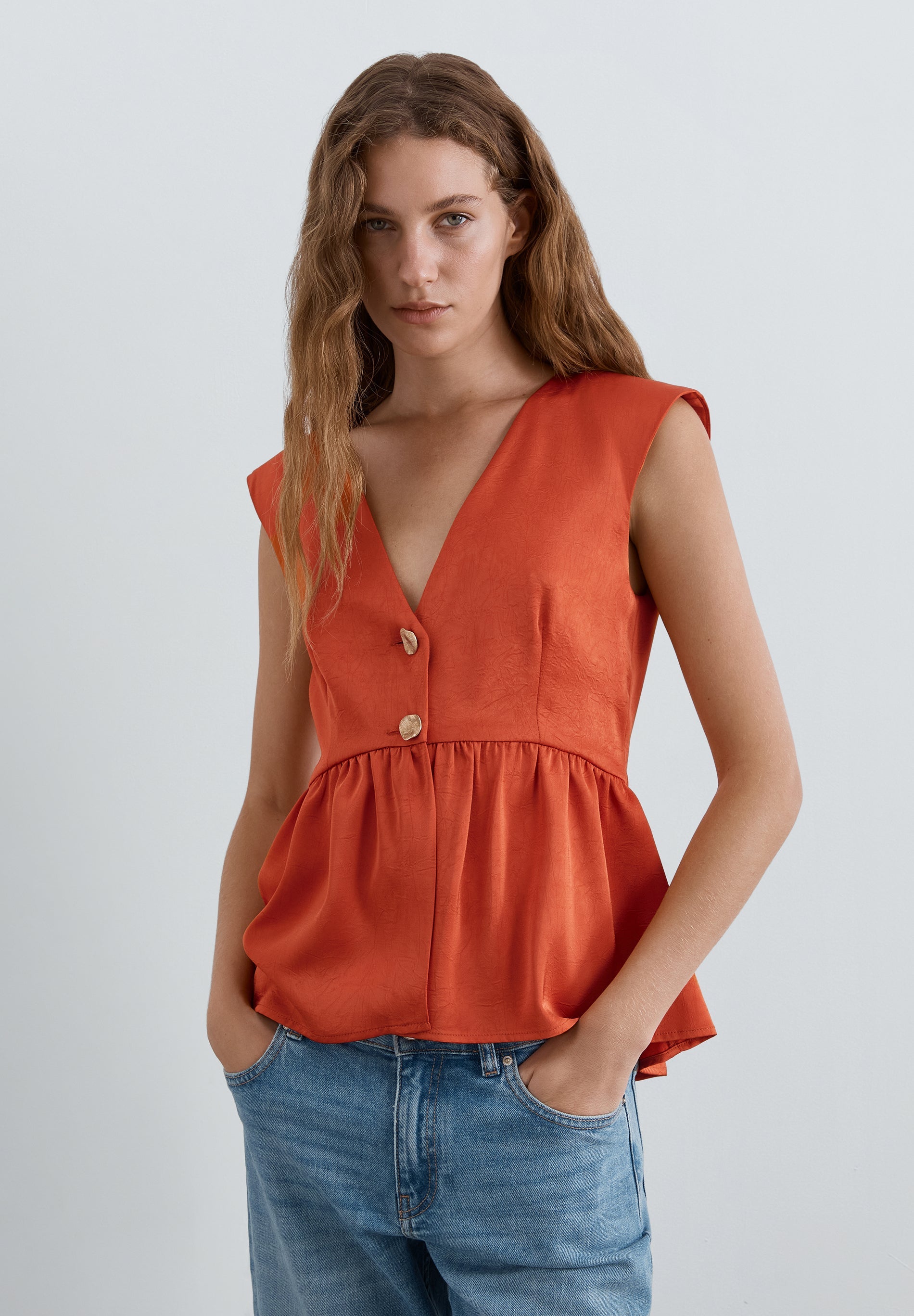 TOP ACETINADO PEPLUM