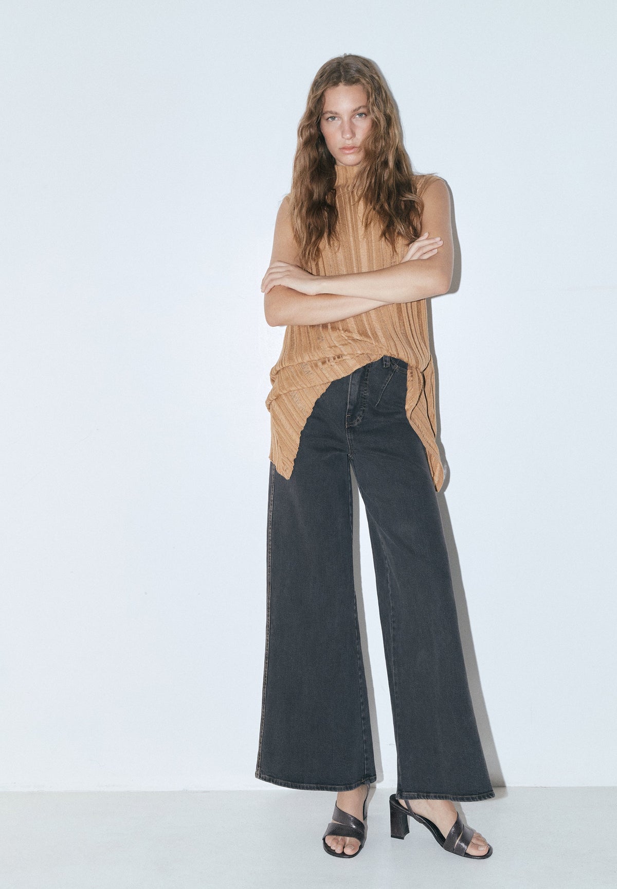 JEANS WIDE LEG E CINTURA SUBIDA