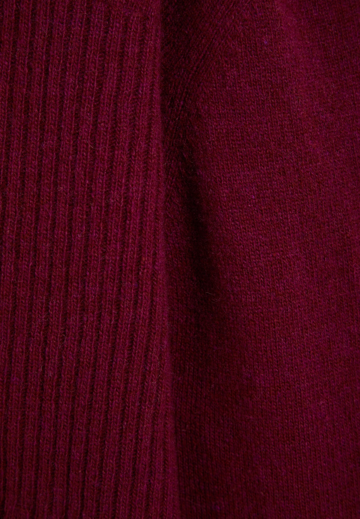 SWEATER CANELADA DE GOLA ALTA