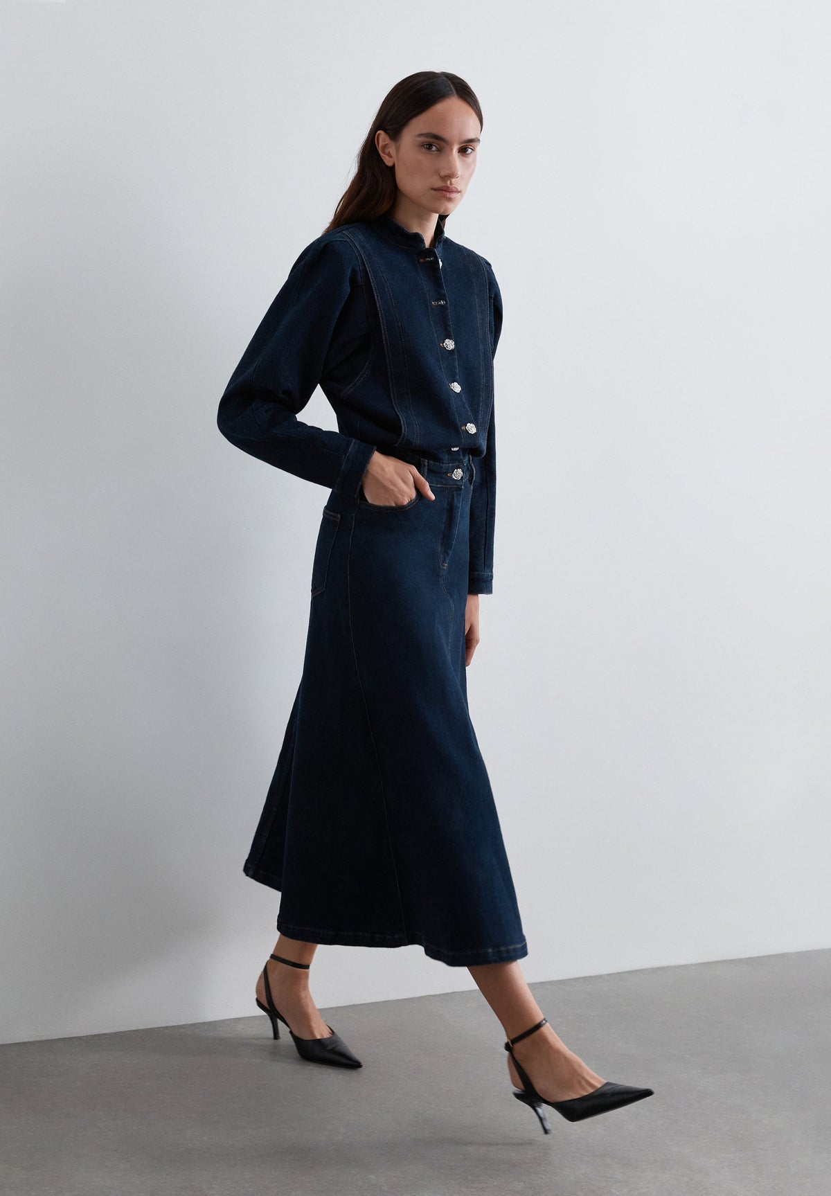 VESTIDO DENIM COM MANGAS VOLUMOSAS