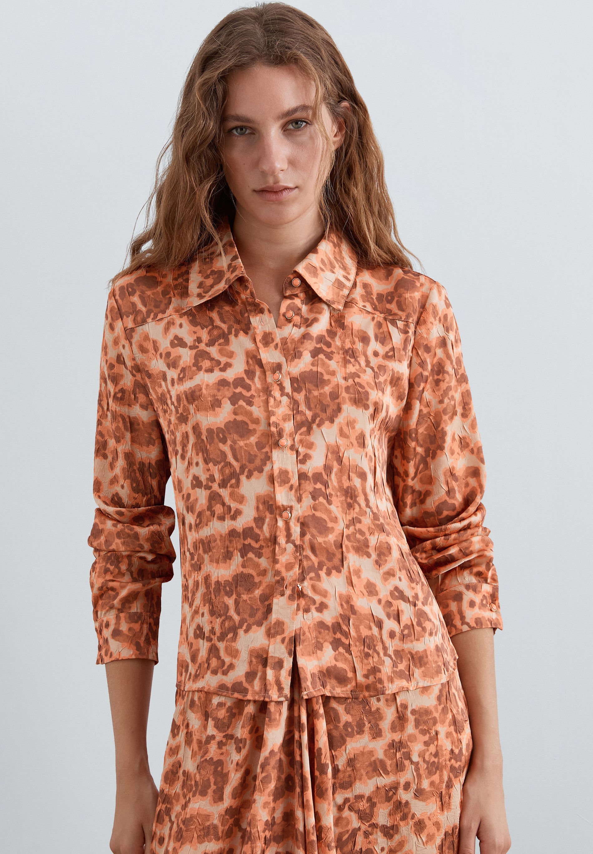 CAMISA PADRÃO ESTAMPADO ANIMAL