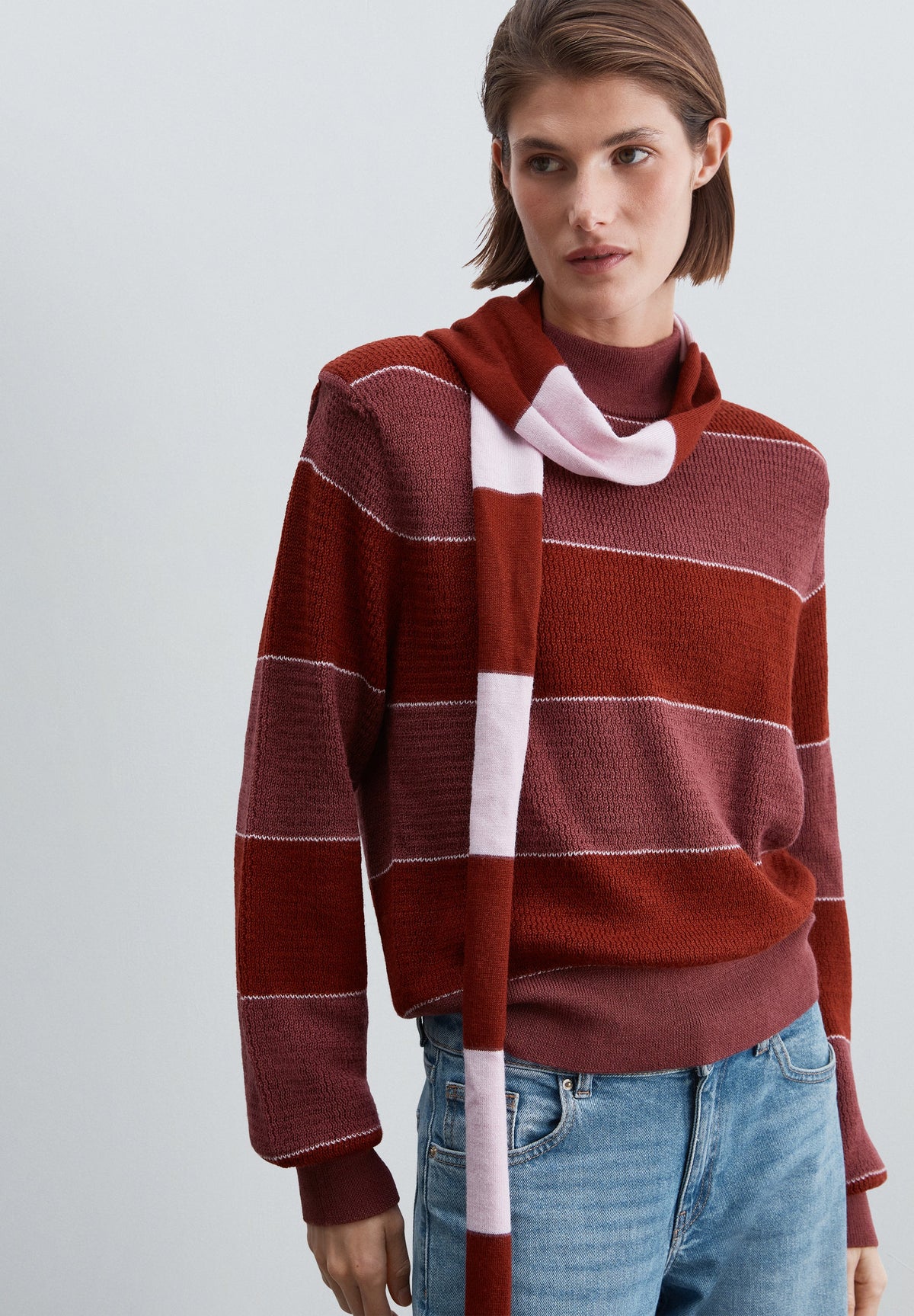SWEATER ÀS RISCAS COM CACHECOL
