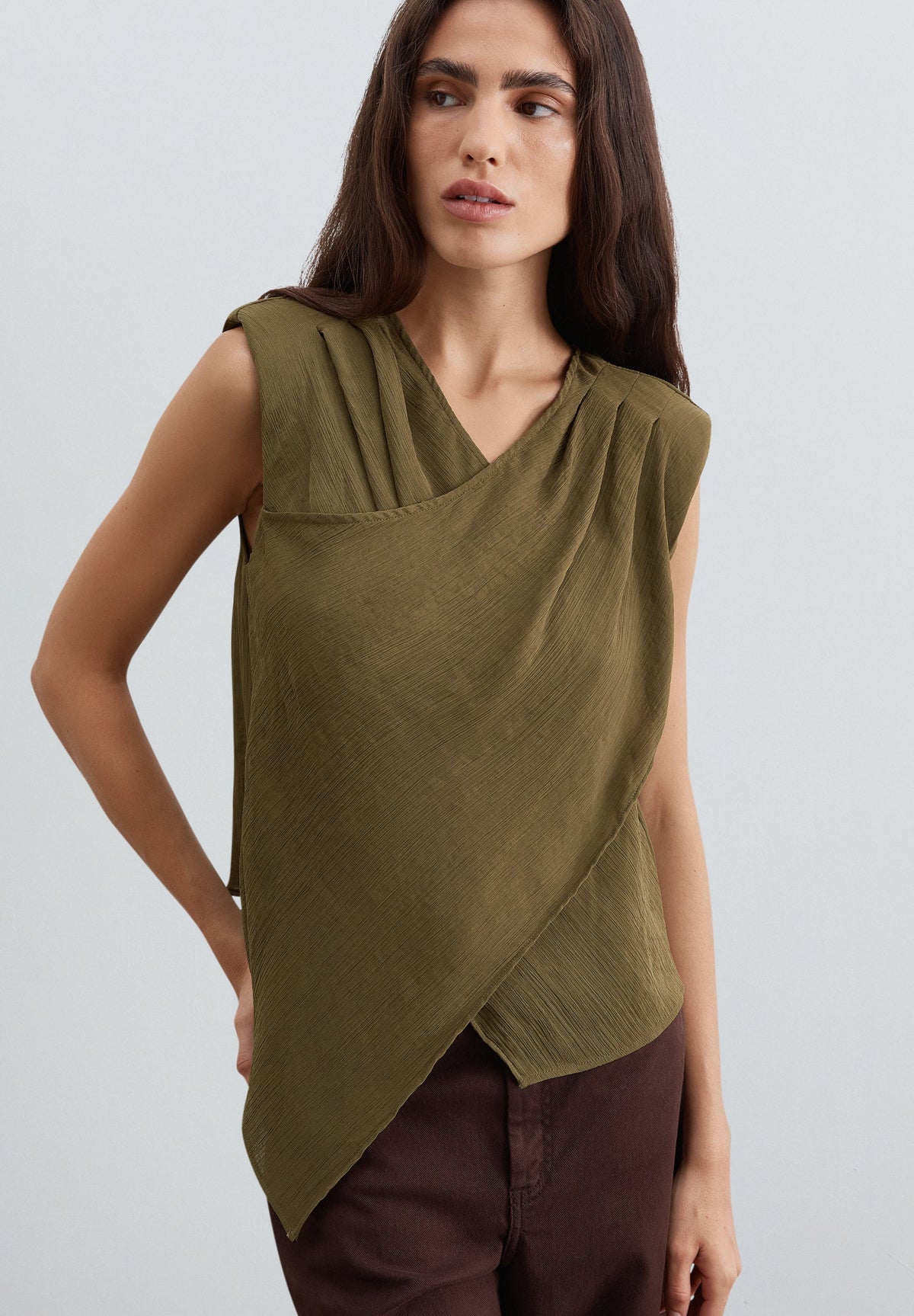 TOP CRUZADO COM TEXTURA