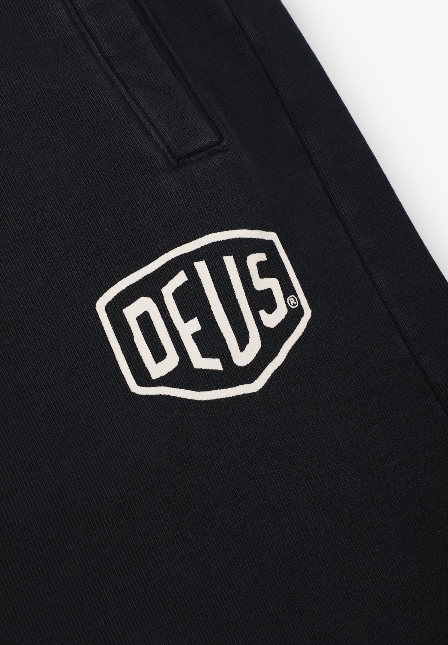 DEUS EX MACHINA | CALÇÕES BERMUDA SHIELD GARMENT DYED