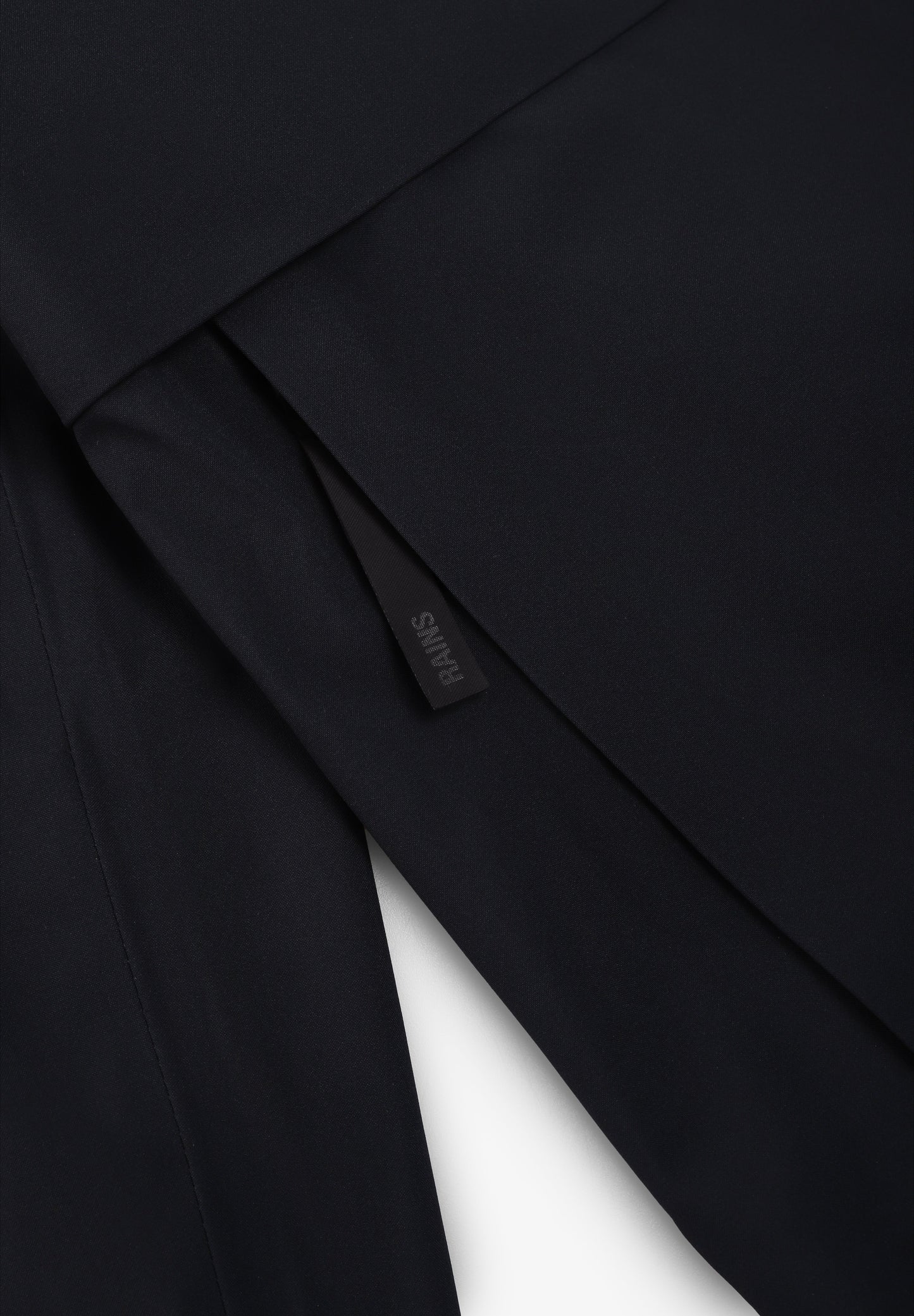 RAINS | CARDIGAN SUVA HARDSHELL SHORT STRING W3