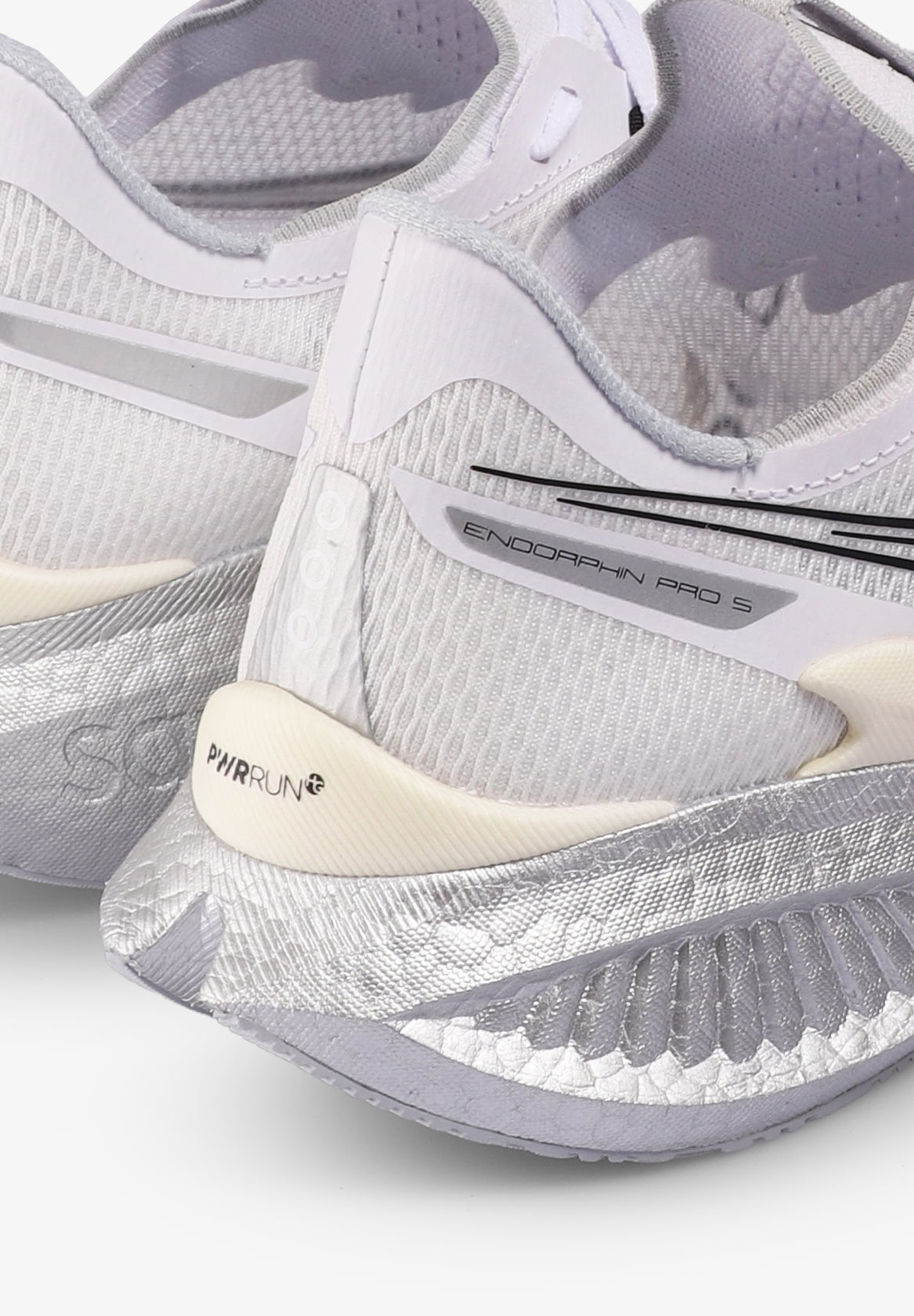 SAUCONY | SAPATILHAS ENDORPHIN PRO 5