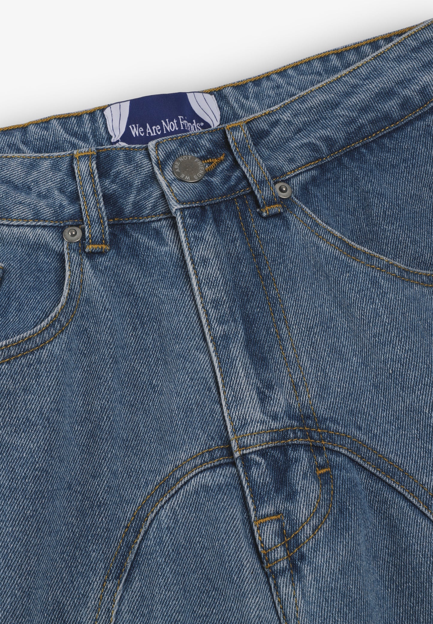 WE ARE NOT FRIENDS | DONBURI JEANS