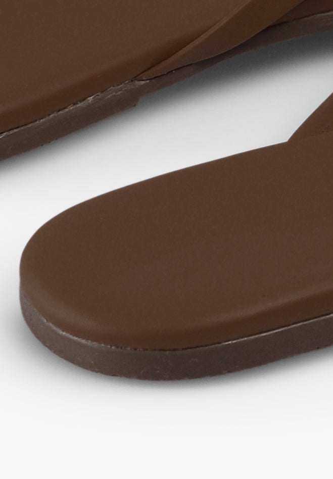 TKEES  | SANDÁLIA FOUNDATIONS MATTE