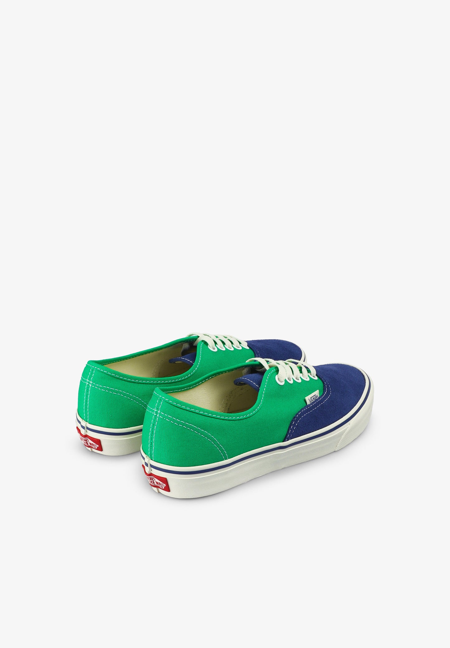 VANS | SAPATILHAS AUTHENTIC